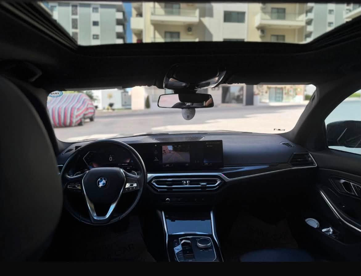 BMW 2023e
ثلاث انظمه بانزين هايبرد كهرباء 
الشكل الجديد كير كرستاله 
شاشه متصل 
السياره نظيفه وجديده بمعنى الكلمه 
ماشيه ٦٠ الف مايل 
رقم سليمانيه تحويل ثاني يوم 
حادثها جانبي 
مواصفات البي ام المعروفه 
مكاني بغداد 
***********
ملاحظه الرقم مو من ظمن السياره 
اشدلك رقم غيره عليه كل تكاليفه
