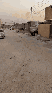 السلام عليكم ورحمة الله 
قطعة ارض للبيع 200 متر منطقه الحميدية شارع المعسكر بنهاية الشارع الوجه 10 امتار ونزال 20 متر 
مي و مجاري و كهرباء كامله 
***********
