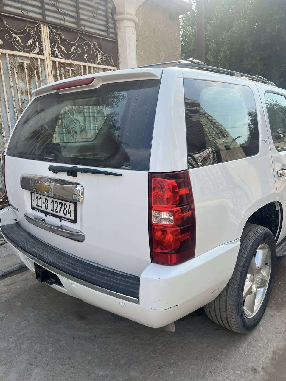 السلام وعليكم
للبيع فقط. 

تاهو 2013. ltz خليجي 

فول مواصفات 

ماشيه 245 كم 
رقم بغداد مشروع  وطني 
السياره بسمي تحويل مباشر 

محرك گير بشرط 

حداد باتري تخم تاير كله جديد 

العنوا.  البصره -قضاء سفوان 

الرقم : *********** 

السعر :265
