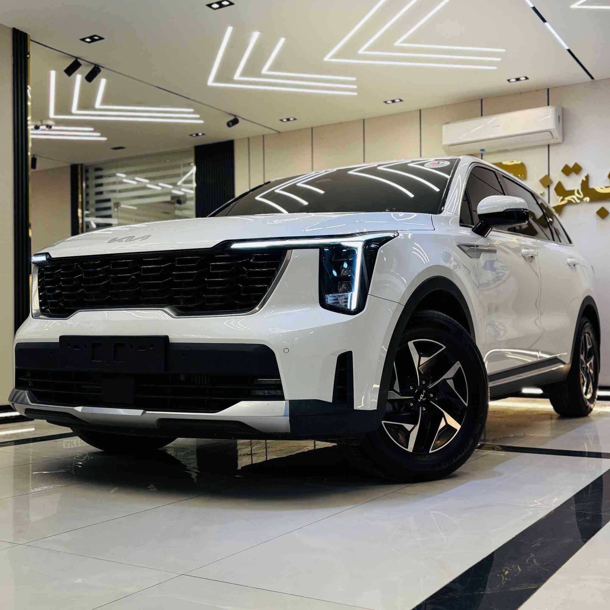 العربيه متاحه استلام فوري 🔥
#KiaSorento Hybrid🔥

Model 2024🔥

4.000 km🔥

1600cc🔥

كاميرا خلفية
حساسات أمامية وخلفية
مرايات ضم كهربا
شنطه كهربا
كراسي كهربا
فرش جلد بالكامل
تسخين وتبريد كراسي
جنوط سبور

☎️للتواصل فون 
01061040555

لتفاصيل علي الواتساب
 https://wa.me/201061040555


**إذا كنت صاحب هذا الإعلان وتريد حذفه لأي سبب، رجاءا أرسل رسالة إلى الدعم الفني**