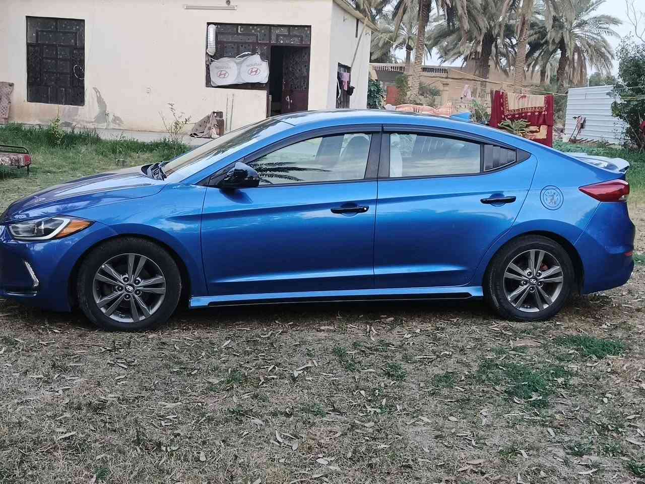 السلام عليكم النترا موديل18
حادثها بنيد فقط ورأس الشاصي الأيمن والباقي كفاله  كير مكينه تبريد تخم تاير خير من الله بسمي تحويل ثاني يوم 
مكان السياره بغداد ابي غريب عرب جلوب 
***********
***********
