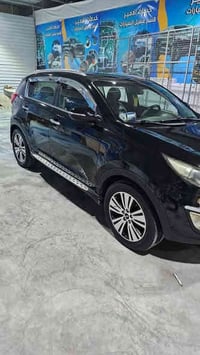 عندي سبورتج موديل 2015 فول vip   خليجي محرك 2400  مكفوله. كير ومحرك.  ...