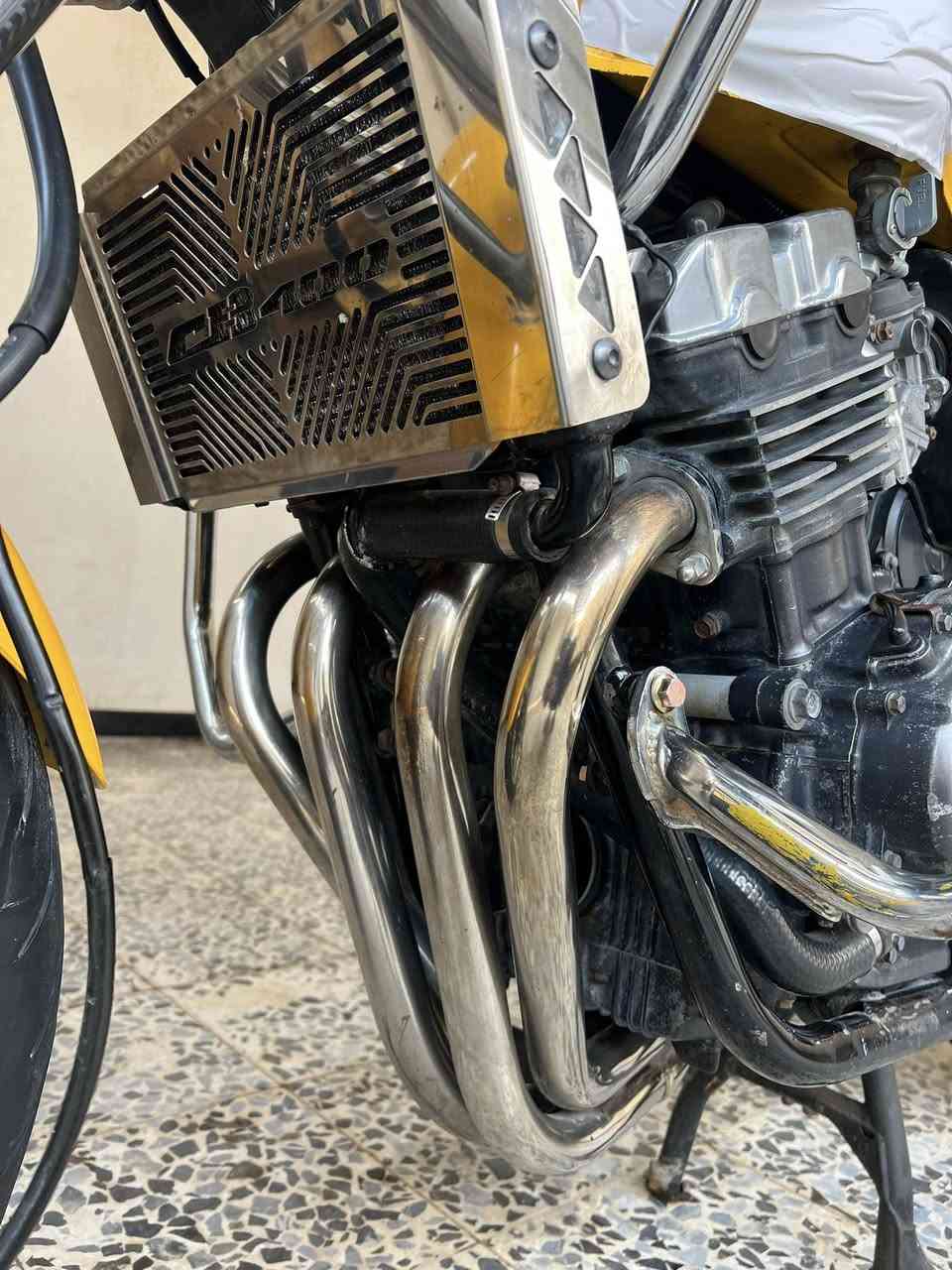 سيبي 4للبيع كفاله مكينه مامفتوحه  كهربائيات كلها شغاله دهن كله امزويل  دراجه نضيفه مانقصها شي مكاني ميسان العماره ***********
