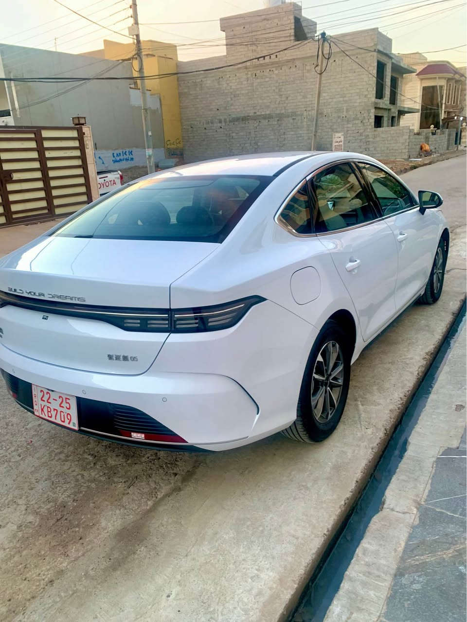 BYD بی وای دی ڤیس ترۆیی مۆدیل 2025
( 2000 ) kmرۆیشتن 🚕
( 20 ) رۆژی ماوە بۆ رەقەم 🚗
عقد باتڵ کرایتەوە  💥💥
دەعامی لۆ دەعامی قنجی بەشەرتە
سعری فرۆشتن ( 119 ) 💰وەرەقە
***********
عنوان هەولێر أربيل, العراق
