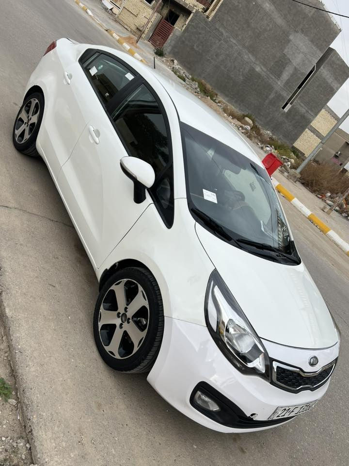 السلام عليكم
ريو 2013خليجي محرك 1600دوش 
مكينه كير صدر تخم تاير كله مكفول 
رقم سليمانيه باسمي شرط التحويل سنويه لل2030 هزتها تنتهي بل2027
سونر مرفق مع صور 
مكان السياره واسط الصويره سعر السياره 78$وبيها مجال حق جيه فقط
***********
