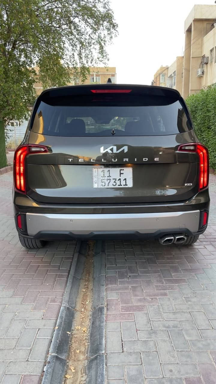 السلام عليكم

كيا تلورايد 2025 فئه S

رقم بغداد شهداء

الحادث بنيد وجاملغ بدون ايرباك 

. سياره جاهزه مابيه اي نقص

مواصفات

. فتحه

. بصمه

. كشنات منفصله vip

. كامره

. رادارات اماميه خلفي جانبي

. شحن وايرلس

. دخول ذكي

. اربع وضعيات قياده

. كشنات جلد

بيه بعد هواي مواصفات.........

للاستفسار ***********

مكاني بغداد
