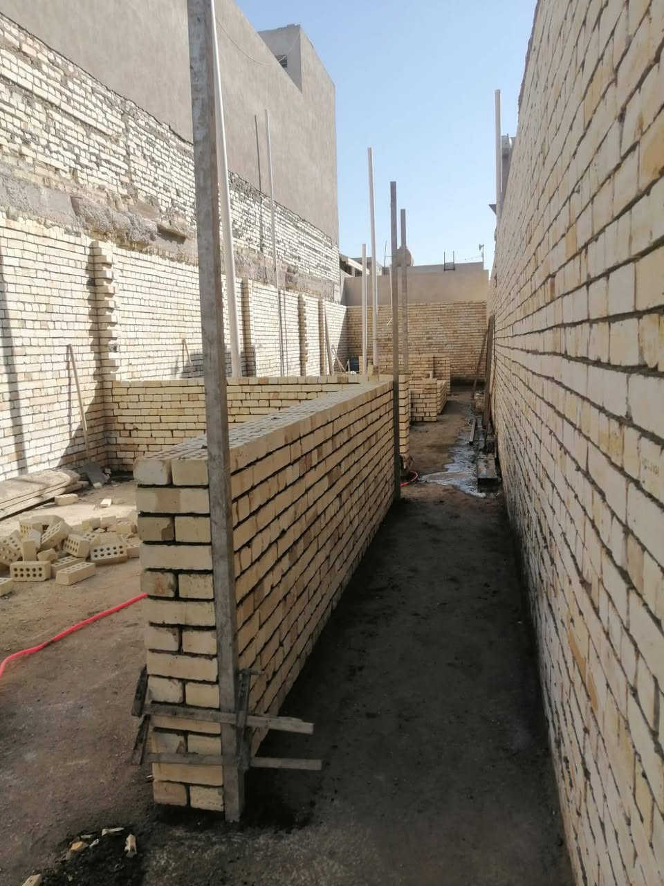 اللهم صلي على محمد وآل محمد
خلفه بناء شغل درجه اولى 
مساطر وكبان التزام ونظافه شغلنه على دبل وقطعي وباليوميه طابوك ،فرمستون ،بلوك
استلام مهندس 
***********
***********
