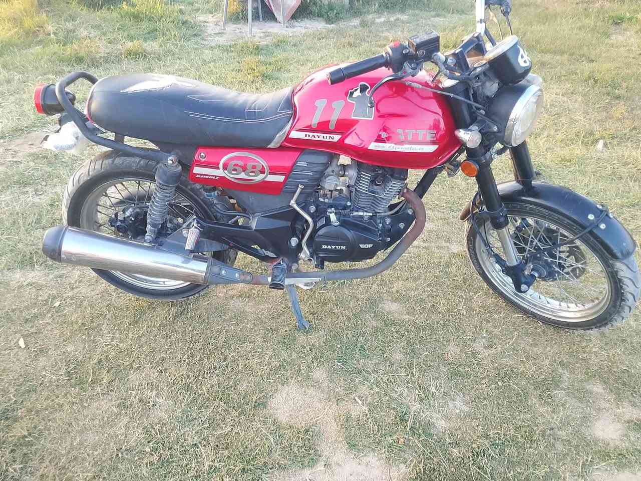 السلام عليكم دراجه لايتي دايوان للبيع السعر مليون وربع مكفوله كفاله عامه هاذا رقمي ***********
