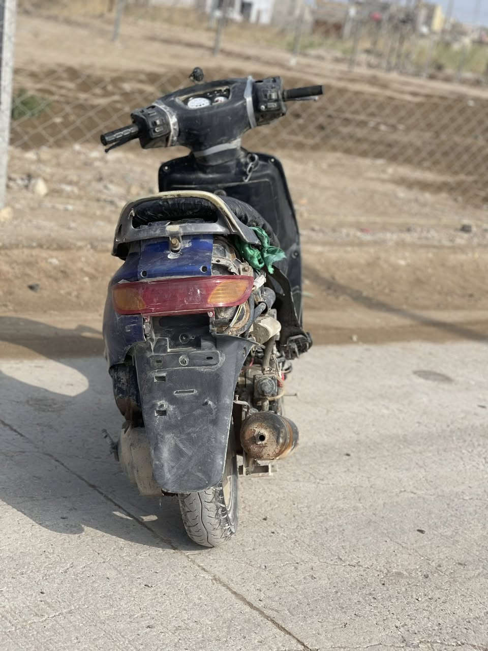 للبيع 
فراشة 
مفتوحة صارلهه شهر 
الدراجة خير من الله وكدامك هاي الصور 
سعرهه 200 قفل


**إذا كنت صاحب هذا الإعلان وتريد حذفه لأي سبب، رجاءا أرسل رسالة إلى الدعم الفني**