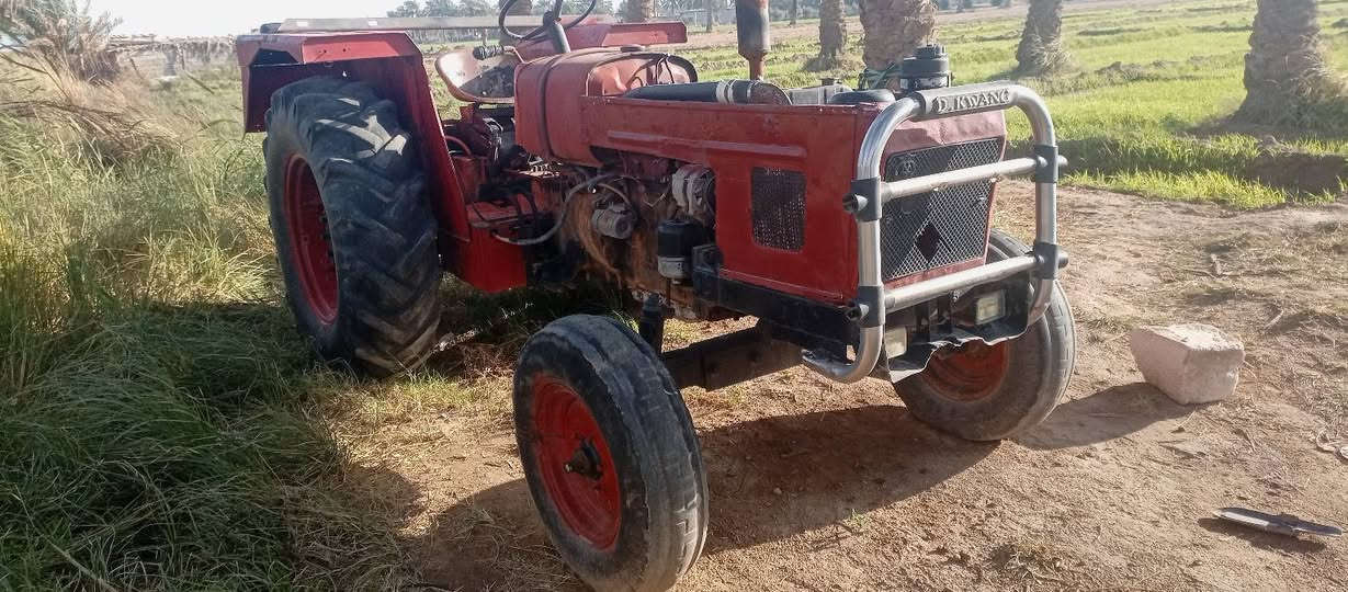 مكينة عنتر موديل 85رقم بغداد  بدون تحويل بور ستيرن جاهزة للعمل السعر 3500وبيهة مجال ***********
