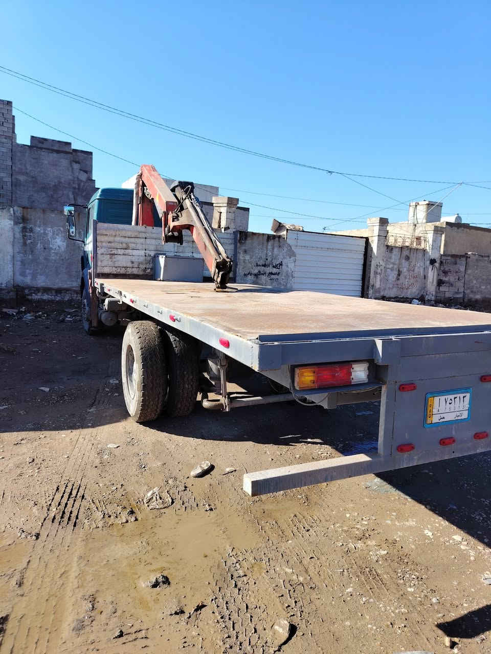 كرواتي موديل 92كرين بلدي قمره صباغ ما بيها دوشمه جديد  رقم انبار  بسمي سنويه 28 كرين 4طن مسجل بل سنويه تريله اسعر $175 بي مجال / *********** /***********
