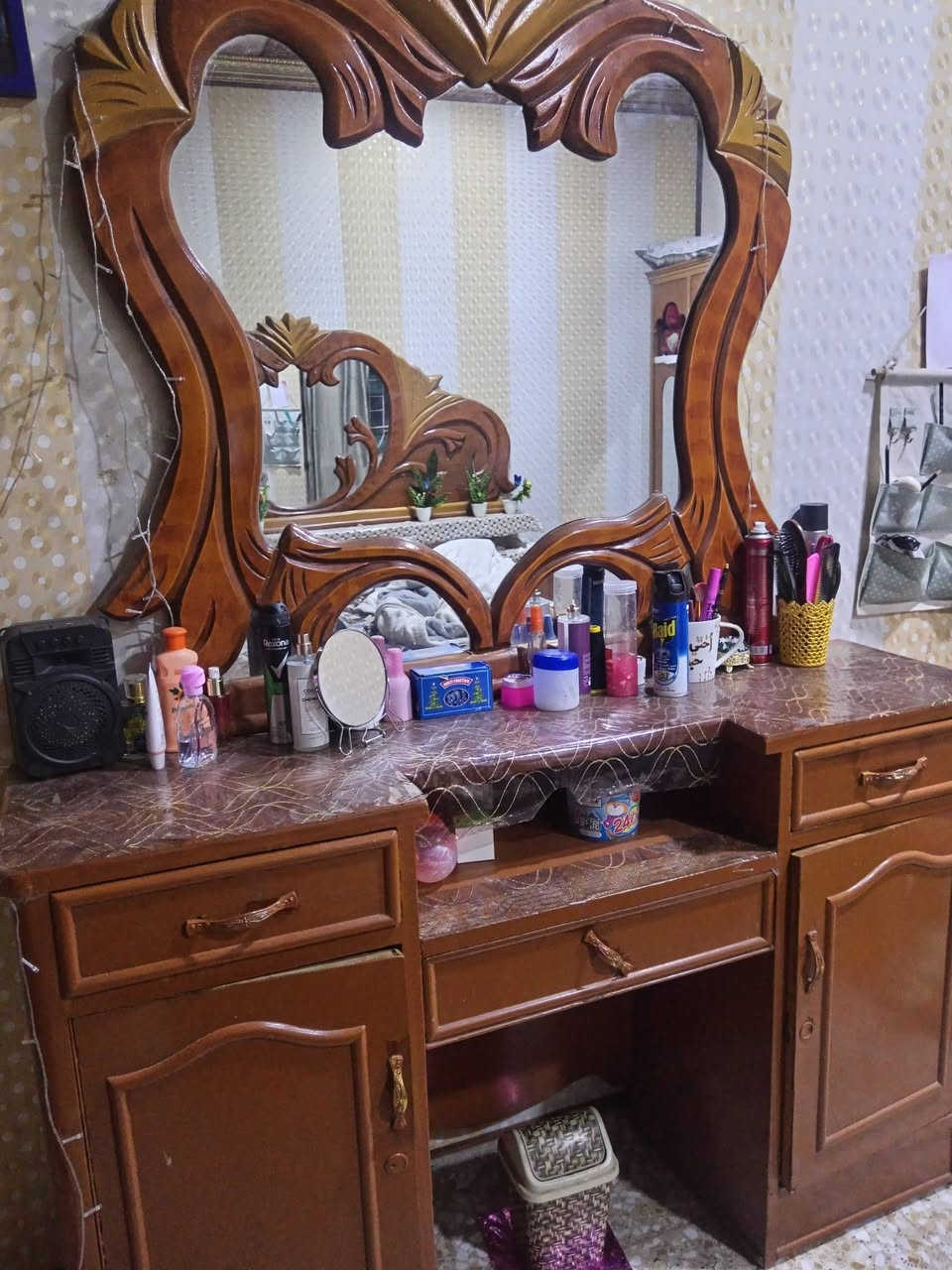 شربايه مع دوشك وزاويه وميز تواليت تسكام ونظيفات كلش سعرهن ٣٠٠ بدون دوشك ٢٥٠ بيع مستعجل شراي ادخل خاص


**إذا كنت صاحب هذا الإعلان وتريد حذفه لأي سبب، رجاءا أرسل رسالة إلى الدعم الفني**