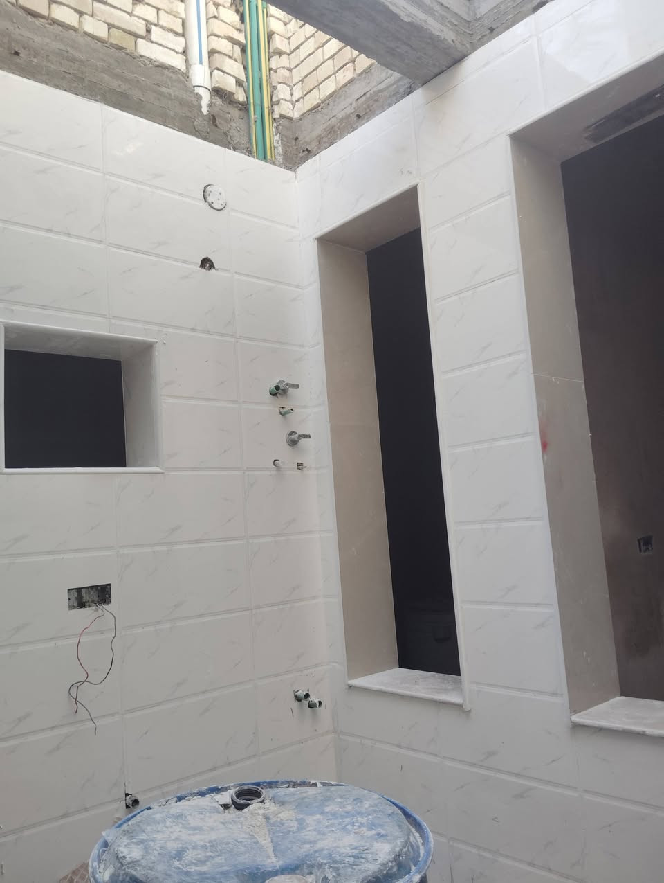 ابراهيم المصري خلفة سرميك درجه اولى مرمر كاشي بورسلين الواح درج وجهات شغل بليزر درجه  اولى التزام بلعمل واسعار مناسبه ***********
