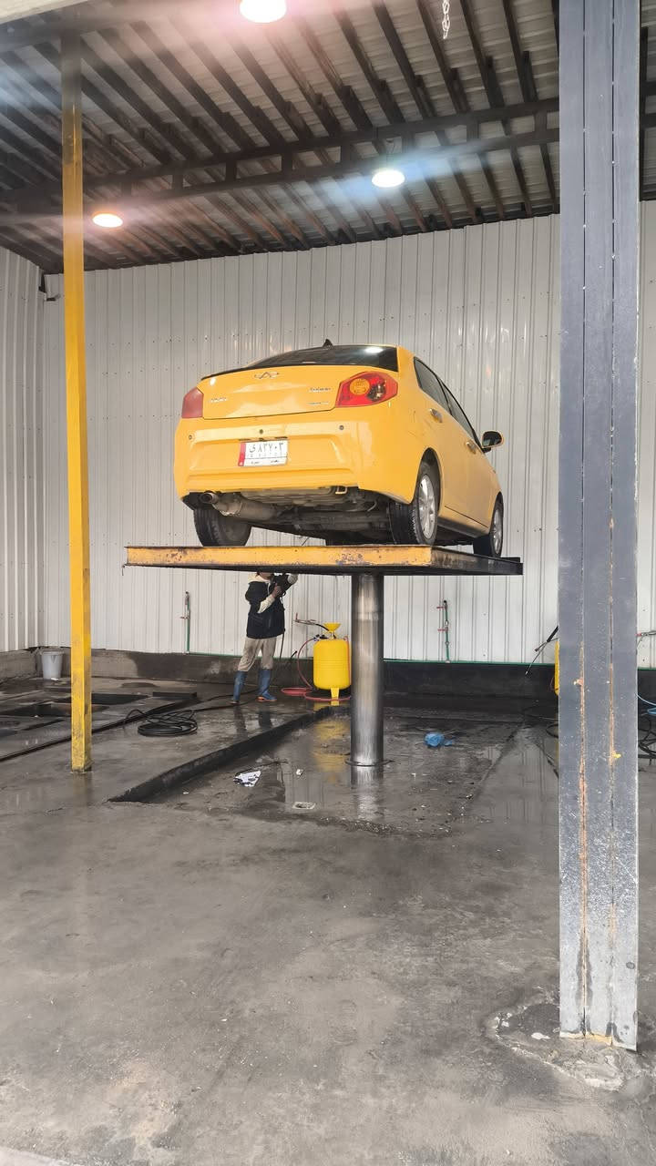 سلام عليكم ورحمه الله وبركاته سيارة شيري فلاوين موديل 2013 ماشية 160الف سيارة بلاد لا خياس ولا تبديل محرك جديد تبريد شغال صدر امامي خلفي جديد تخم تاير جديد كهربات كلهة شغالة مكان بغداد سعر 48 وبيهة مجال ***********
