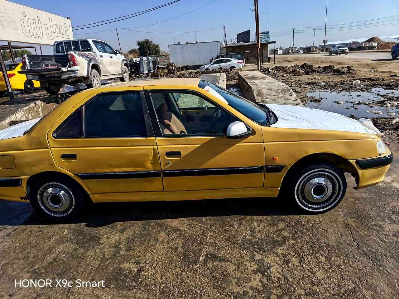 السلام عليكم سياره بيجو باص موديل 11للبيع السعر 15نهايته سياره مال جناي ***********
