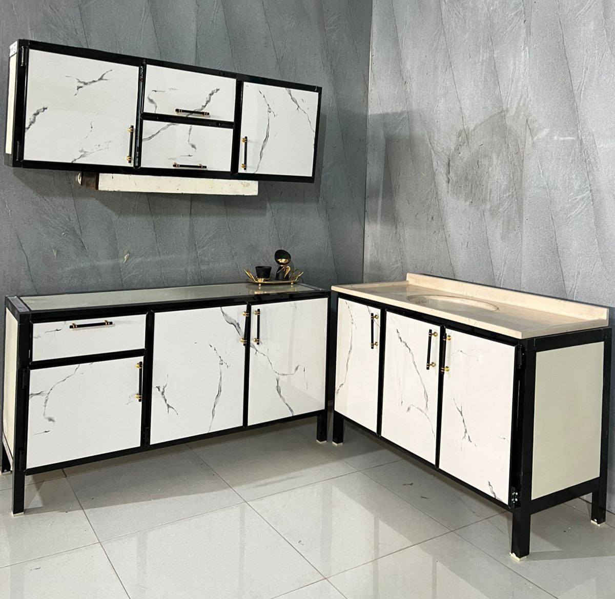 كاونتر ارضي وملحق متر ونص 
سنك  متر وعشرين 
السنك مرمر صناعي 
(السعر 250 ألف والتوصيل مجاني)


**إذا كنت صاحب هذا الإعلان وتريد حذفه لأي سبب، رجاءا أرسل رسالة إلى الدعم الفني**