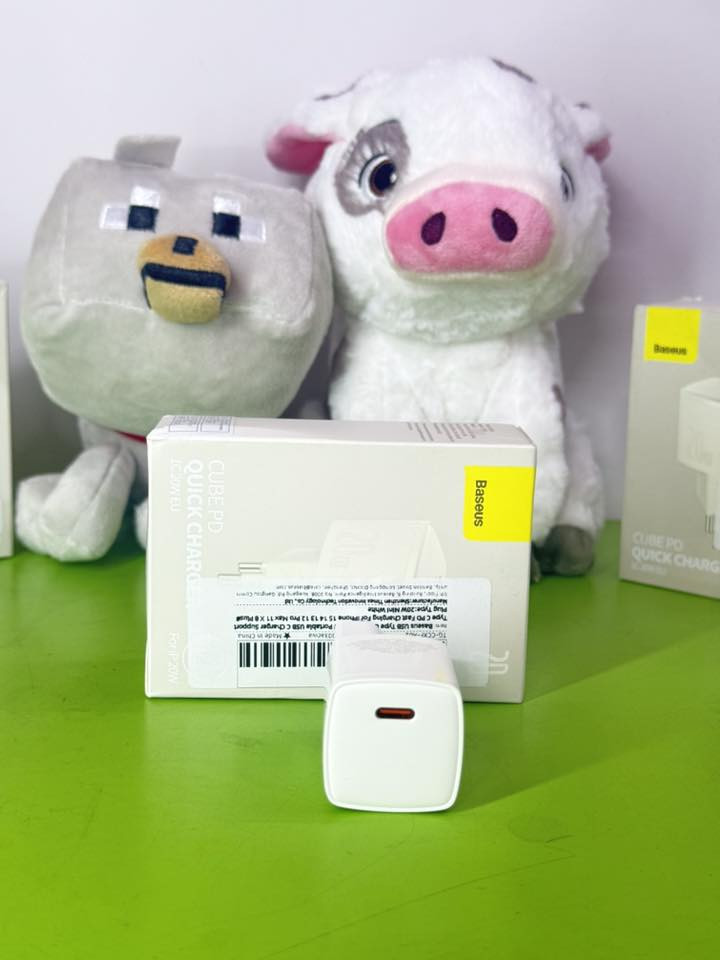 السلام عليكم
متوفر عدد قليل  
راس شحن من ماركة baseus ماركة اصلية ومعتمدة من ابل وباقي الشركات غنية عن التعريف 
20 w قدرة 
منفذ تايب سي


**إذا كنت صاحب هذا الإعلان وتريد حذفه لأي سبب، رجاءا أرسل رسالة إلى الدعم الفني**