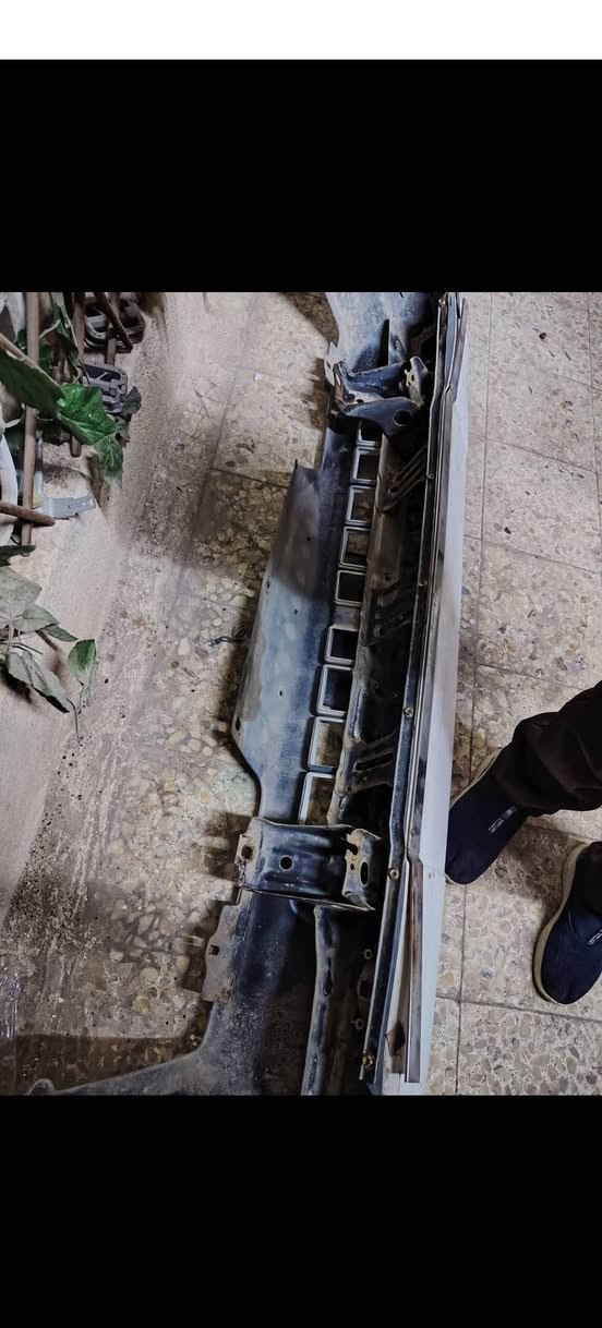 اسلام عليكم للبيع غراض سيدان جاملغات ايسر بلاد مع دعاميه اماميه الطويله مع برانكيت و فلينه جاهزه سعرهن كلهن قفل٢٥٠ الف لأستفسار لأتصال ***********
