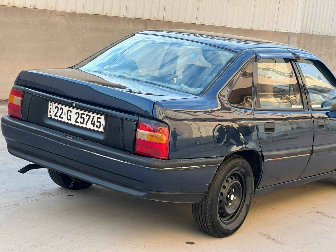 سلام عليكم اوبل فكترا موديل 1990 حجم 18 اوتومتيك سنويه شهر منتهي كوبون بنزين موجود كير محرك بشرط لا صرف ولا بخار 4 طيرات جديد  حداديه كامله هزه جديد تحويل ثاني يوم سياره بدون حادث هيلال بلادي سعر 43 بي مجال بسيط عنوان سياره كركوك كراج شمال رقم موبايل *********** كركوك, العراق
