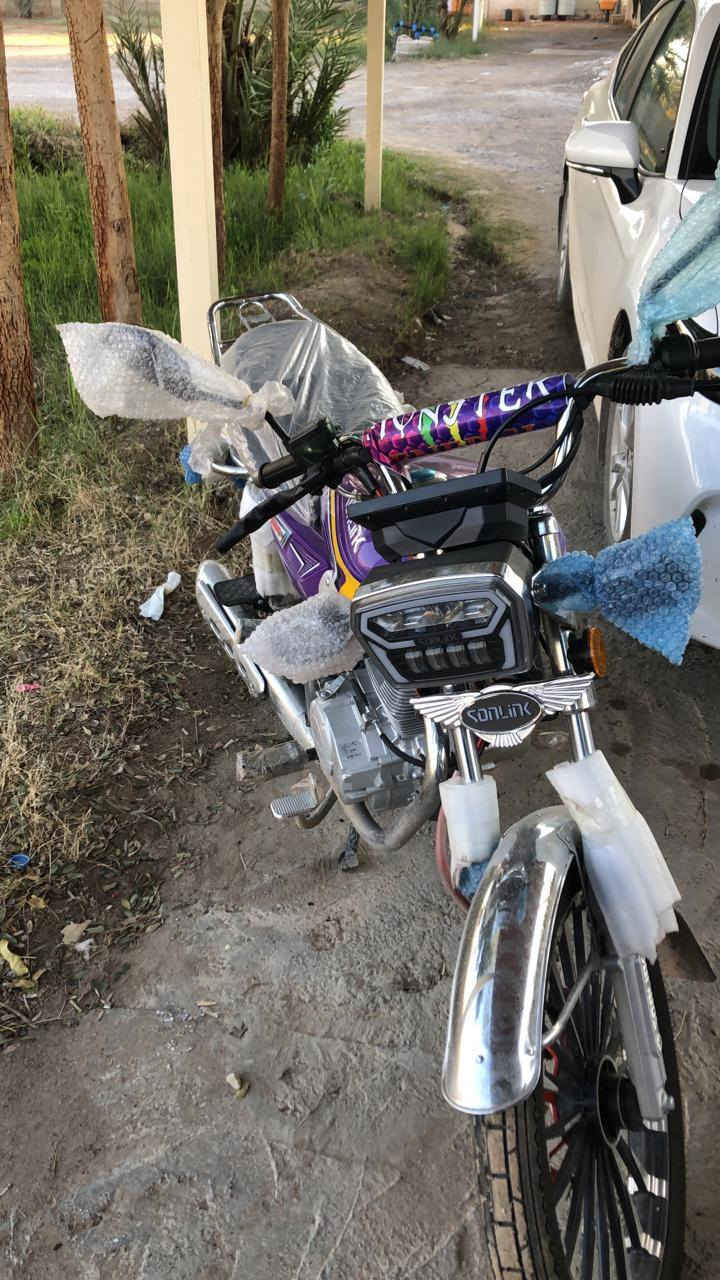 السلام عليكم
دراجات للبيع
الازرك موديل 2021 
السعر  500 بي مجال شي قليل دراجه نقصها بس صينيه زنجيل بعده جديد ونضيف
نرجع للبنفسجي
سيفان سولنك موديل 2025
السعر 925 وبي مجال 
دراجه جديده بعدها زيرو تفويله بانزين ممخلصه بعدها يعني ماشي اقصه حد 50 كيلو
وقابل للزياده
والله دراجات مال
رقم الهاتف

***********

***********
وهلا بل شراي المكان بيجي
