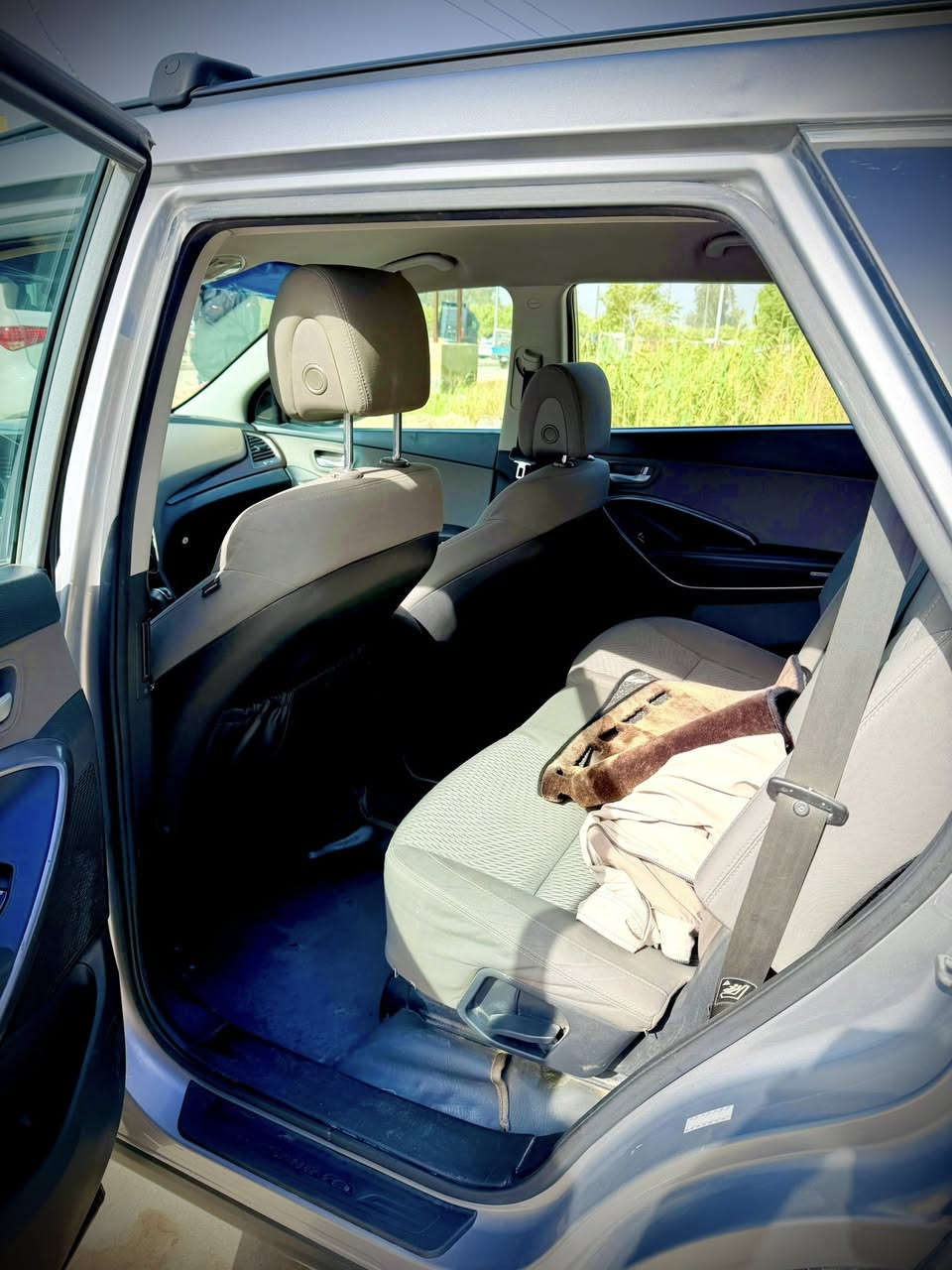 � نوع السيارة: هوانداي سنتافي
🔹 الماركة / الموديل:  سنتافي 2018
🔹 سنة الصنع: 2018 بدون ايرباك
🔹: عادي / أوتوماتيك
🔹 الممشى:97500 ميل قابل للزيادة
🔹 اللون: سلفر
🔹 الحالة: ممتازة / جيدة / تحتاج ملاحظات بسيطة
🔹 الفحص / الاستمارة: سارية / منتهية

💰 السعر: 150)

📍 الموقع: ديالى بعقوبه المفرق باسمي السيارة 
الحادث كما مبين بالصور

📞 للتواصل: *********** (اتصال / واتساب)

❗️ البيع جاد، الرجاء التواصل للجادين فقط.
