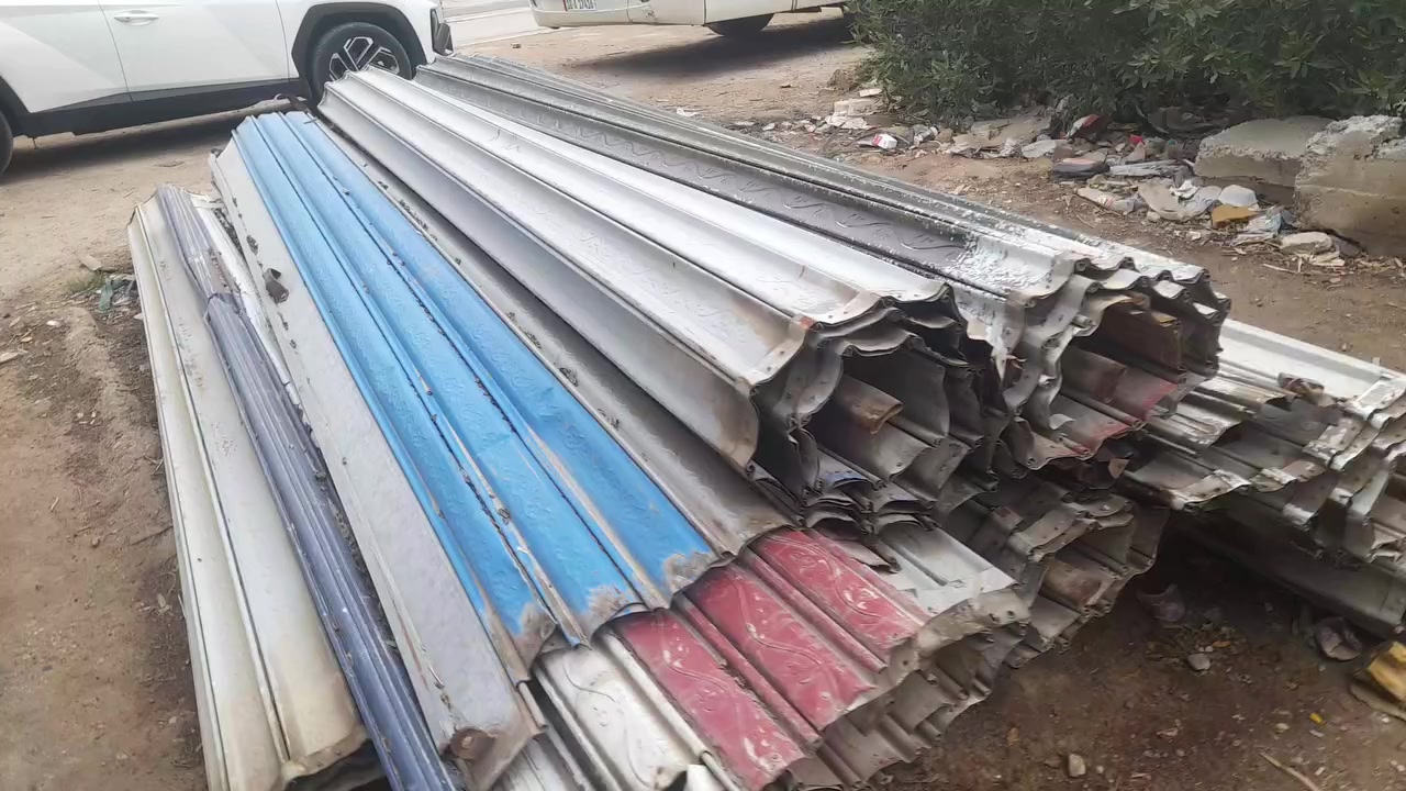 السلام موجود كبنكات مستخدم نظيف
العدد ١١ كبنك
الطول ٦ م
والعرض ٤
مكاني بغداد حي اور
***********
