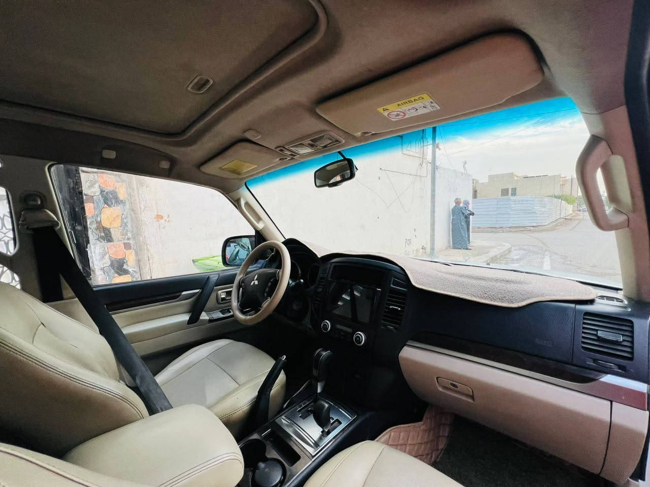 باجيرو للبيع ٢٠١٤ العنوان بغداد التفاصيل داخل المنشور السعر ١٦٠ وبيها مجال الاتصال ***********
