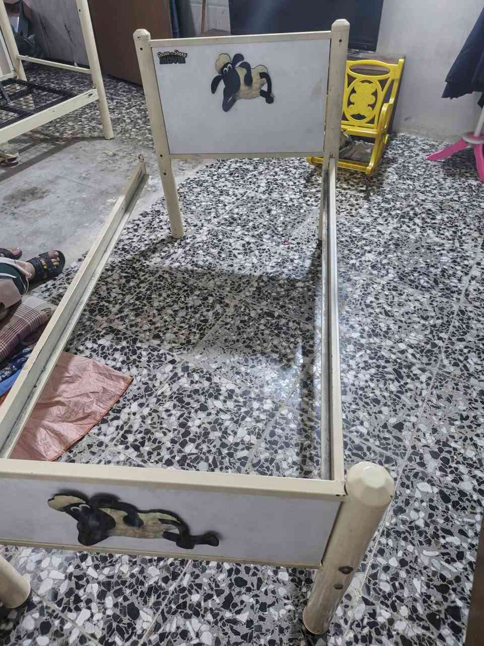 سلام عليكم للبيع ثلاجة حجم 22قدم سوبر امبريال نظيفة كاونتر ثلاث قطع حجم متر ونص باب واحد خالع ومجرات بيهن خلل جرباية مال أطفال ترهم وحدة فوك الثاني أو مفصلات وميز طعام ست كراسي المكان بغداد الغدير


**إذا كنت صاحب هذا الإعلان وتريد حذفه لأي سبب، رجاءا أرسل رسالة إلى الدعم الفني**