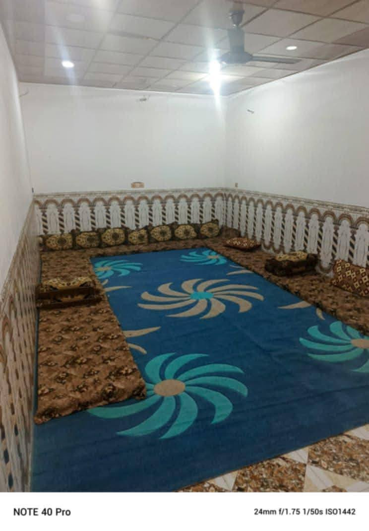 دار للبيع
مساحه 300م
مكان الديوم بل 16الف
مقابل شارع 60
يتكون من غرفتين نوم 
صاله واستقبال ومطبخ +صحيات داخليه وخارجيه 
سعر ب١٢٥وبيه مجال 
للاستفسار عل هذا الرقم ***********.
