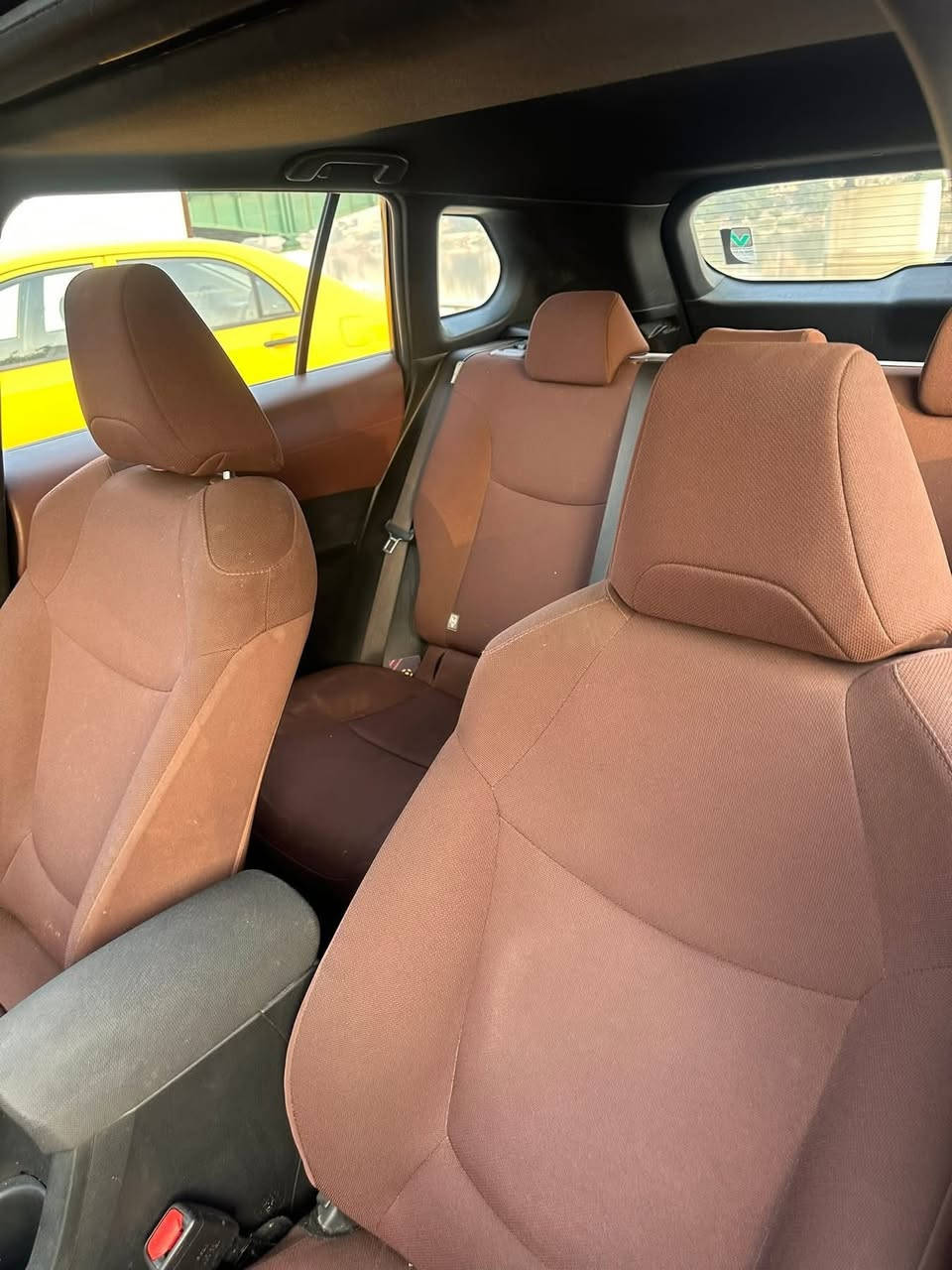 السلام عليكم. تويوتا كروز . موديل ٢٠٢٣
ماشيه ١٩ الف . ضمان ساز . رقم بغداد دولي بسمي 

السعر ١٨٥ ورقه وبيها مجال. رقم تلفون ***********
