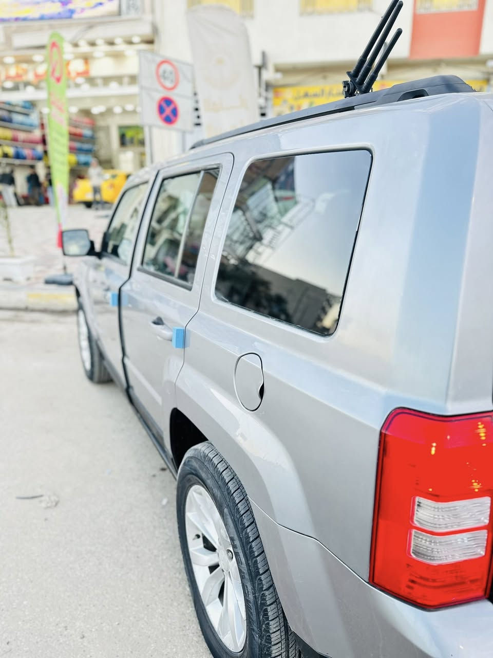 السلام عليكم ..
جيب باتريوت للبيع .

موديل 2016 .

محرك 2400 .. 4 سلندر

رقم انگليزي ذي قار بأسمي .

سنوية جديدة 2030 .

شاشة .

كاميرا خلفية .

لايت زنون . 

مكفولة السيارة ما عدا ضربة الشركة كما موضح في الصورة مكان الضربة في الجاملغ الايمن 

السعر 110 

***********
