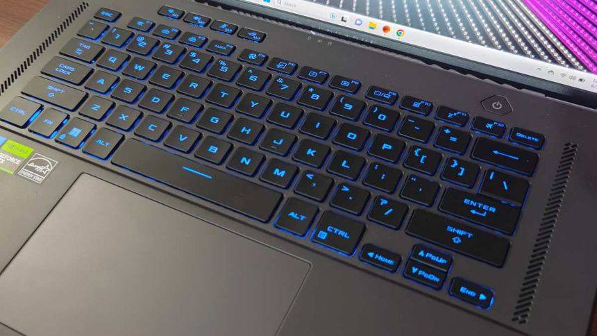 Asus Rog zypherus G16 
Rog zypherus g16 
GPU : 4070 8gb vram (120w) 
CPU : i7 13620H 5.1ghz 
RAM : 16gb ( upgradable ) 
Monitor :1200p 165hz 100%sRGB
حط السعر اللي يعجبك بدون كسر 
لا يوجد توصيل التسليم وجه لوجه تفحص و تخلص و تتطمن و انطيك ضمان 
مكاني ديالى بعقوبة


**إذا كنت صاحب هذا الإعلان وتريد حذفه لأي سبب، رجاءا أرسل رسالة إلى الدعم الفني**