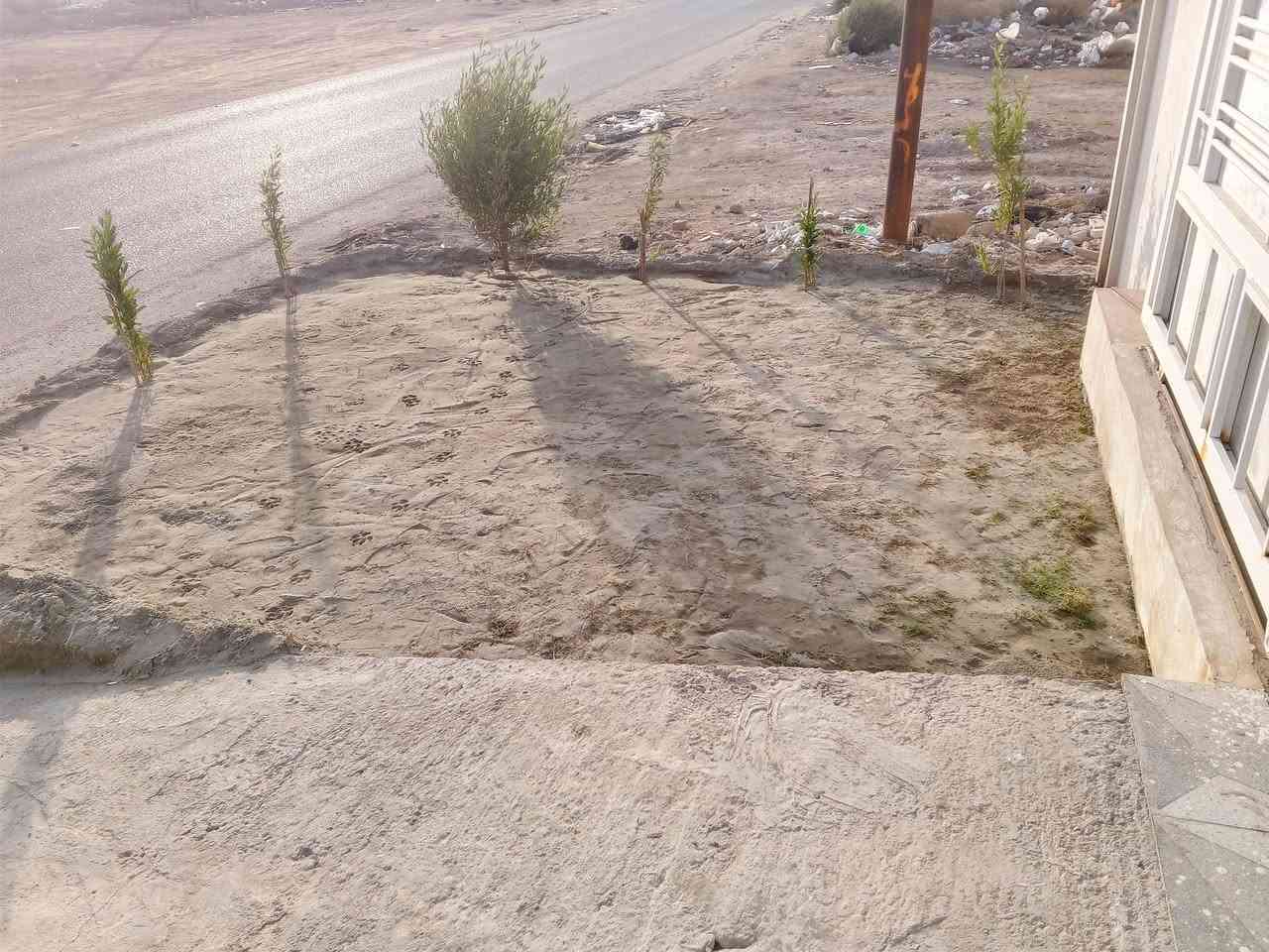 بسم الله الرحمن الرحيم
مشتمل 150م 7/5×20 طابق واحد ع شارع 60مباشر

تجاري يحتوي ع استقبال مطبخ غرفة نوم حمام صاله بيتونه ع عرض الصاله مناور اثنين 

الجغيفي الثانيه مقابل سيطرة كريم عفتان 

المشتمل كامل الارضيه بورسلين وتسليم فوري

مراجعة جمعه الجميلي للعقار في نفس الدار

‏‪***********‬‏ ابو ضياء
