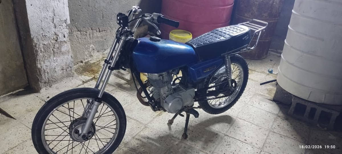 سلام عليكم  دراجه ادوات مكينه18نشطه مكاني مشراك القديم سعره275اوبيه مجاله حك الجيه ***********
