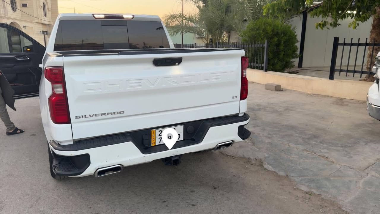 LT.71.2022
شوفليت سلفرادو 
عدد الأميال : 94.000 ميل
بدون ضرر وصبغ فقط شخط 
سلندر: 8 سلندر محرک: 5.3
الكاميرا الخلفية - التحكم على المنحدرات - كاميرا الأمامية - بصمة - مثبت السرعة - شاشة - مراقبة النقطة العمياء - التحكم التلقائي في درجة الحرارة - مقعد كهربائية - 8 وسادة هوائية - مصابيح زينون الأمامية - المصابيح الأمامية ليد - مانع الانزلاق - أبل كاربلاي - التشغيل عن بعد - 4x4 - ABS - رادار - كشافات ضباب
📍العنوان: تكريت شارع الزهور
***********
***********
