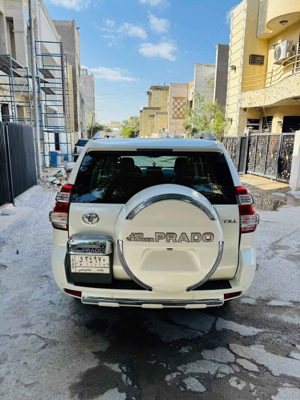 السلام عليكم
برادو موديل 2014 فول
لون ابيض صدفي 
TXL
ماشيه 119حقيقي 
بيه صبغ جنح الصندوق الايمن 
على كد شبربل صندوق
رقم بغداد
سونار مرفق بالصور
سعره 297$
مكانه بغدادزيونه
للاتصال ***********
