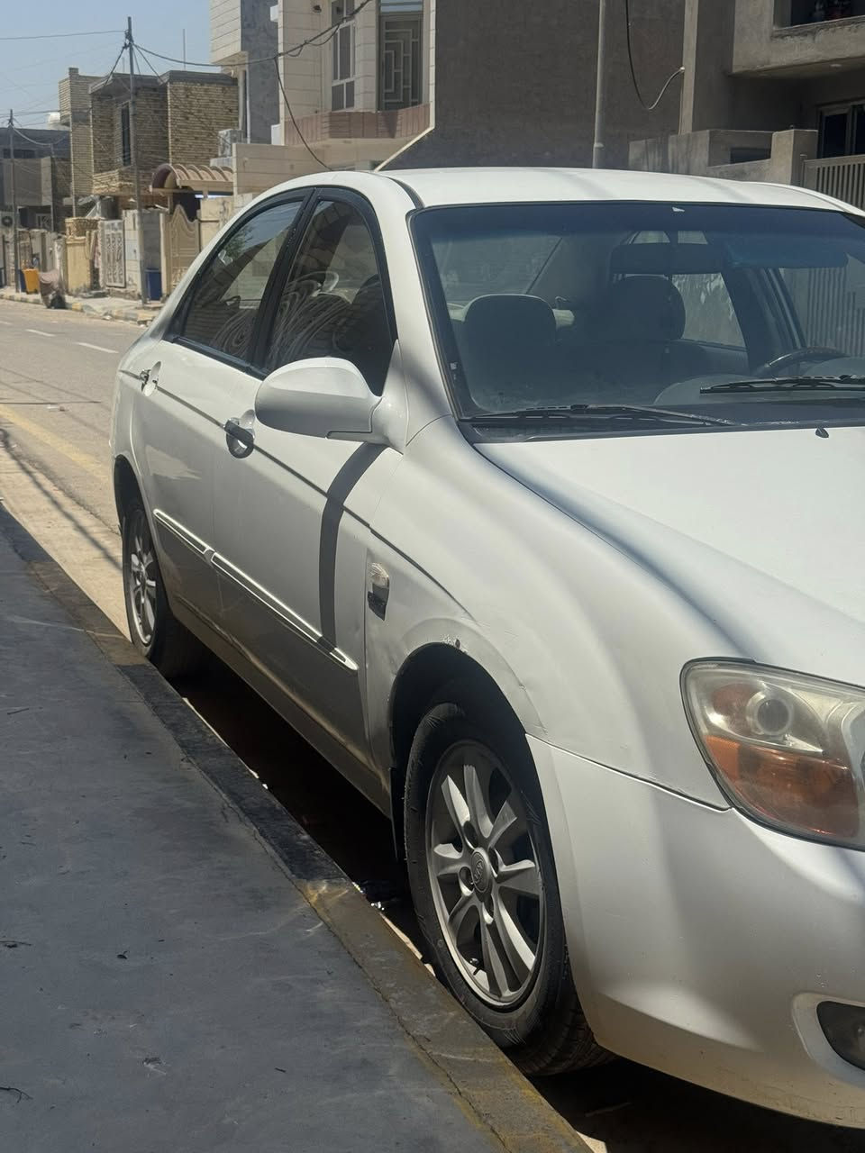 سيراتو خليجي موديل ٢٠٠٧.
مكينه تجفيت جديد بي ضمان سنه يم الفيتر ، الكير بحاله ممتازه ، 
بيها قطع صبغ موضحه بالسونار بالصور ، بيها كم ملاحضه افهمك بيها عند الاتصال سعرها 77$  للاستفسار الاتصال ***********

