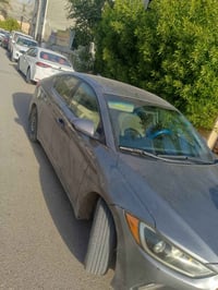 النترا مديل 2017 بيه صبغ بنيد حادثه فقط وشويه بصندوق صبغ  بدون دواخل ك...