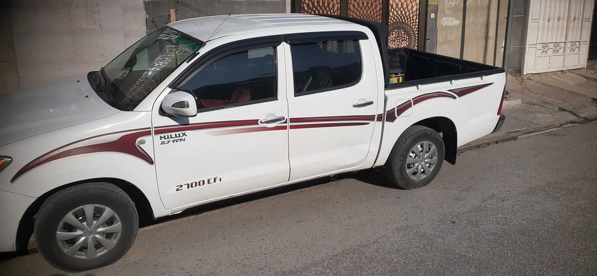 للبيع سياره عذاري موديل 2006 رقم سليمانيه سياره حلوه ونضيفه مكان سياره كركوك السعر 150 ورقه اتصال ***********
