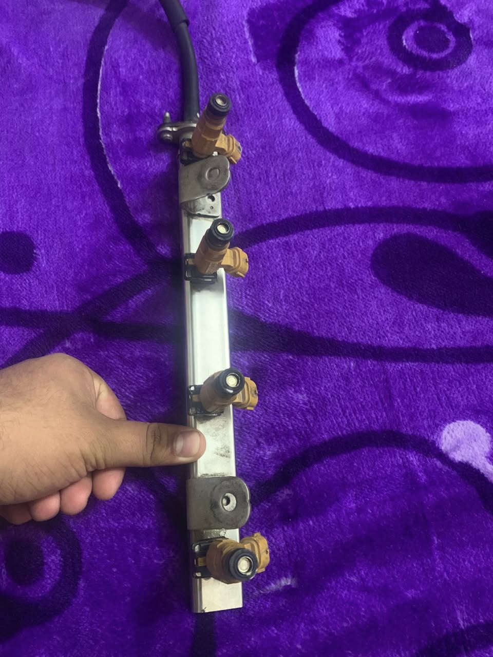 دوات كسنت للبيع نوزلات يخبلن مجاول تفصيخ صطاب كسل كامل هوه وقمجياته وعنابيره كله كامل للبيع اذا شلع بيعهن اب ٨٠ وكلمن وسعرهه اذا مفرد مكاني جسر دياله بغداد ***********
