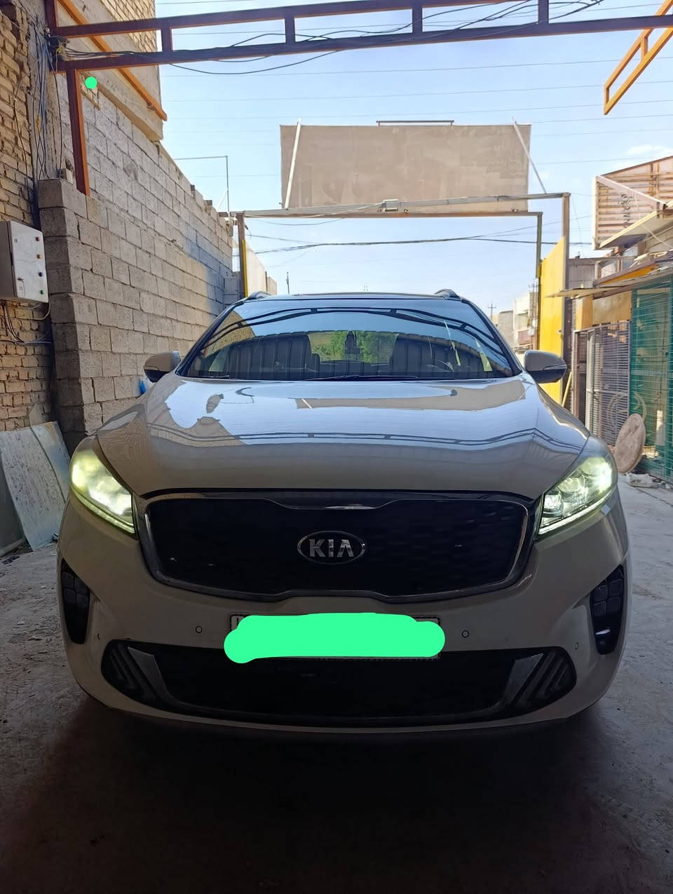 سورنتو للبيع موديل ٢٠١٩
سلام عليكم سورنتو للبيع موديل ٢٠١٩ خليجي ابيض مصبوغة عام ضررها متبدلة بابين وصندوك وجاملغ امامي ايمن مكينة 3.5 EX  عدد المقاعد 7 لايتات زينون LED بيها نواقص بسيطة سعرها 15500$ دولار وبيها مجال 
لتواصل ***********
