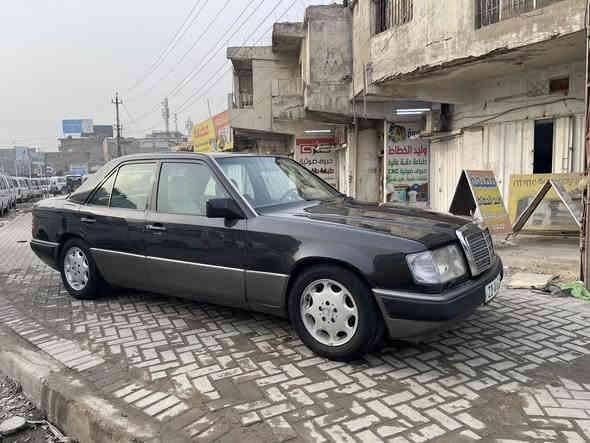 السلام عليكم ورحمة الله وبركاته 
مرسيدس دب 

موديل 1992

مكينه وكير vvt  جديد 

حداديه صدر امامي خلفي جديد 

تبريد ثلج +تدفئه

رقم سليمانيه انكليزي تحويل ثاني يوم او شوكت ميعجبك 

مكفوله من الضرر والكص  

ملاحظه ؛ مصبوغه عام للجماليه فقط

مكاني بغداد مشتل  

السعر 58 بيها مجال للطيبين
 
للاستفسار ***********

واسف على الاطاله
