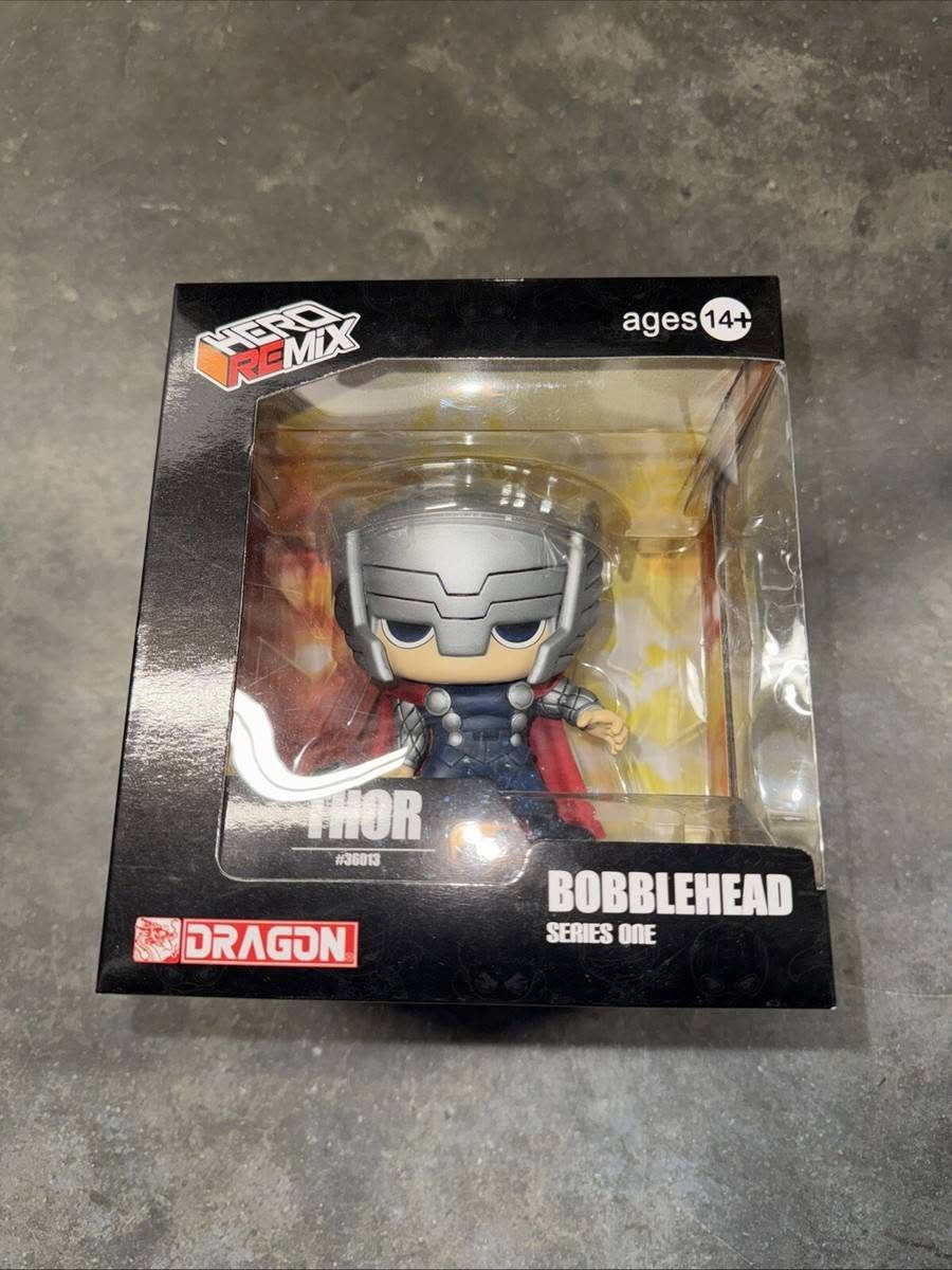 متوفر مجسمات bubblehead remix series marvel سعر القطعة ٣٠ الف


**إذا كنت صاحب هذا الإعلان وتريد حذفه لأي سبب، رجاءا أرسل رسالة إلى الدعم الفني**