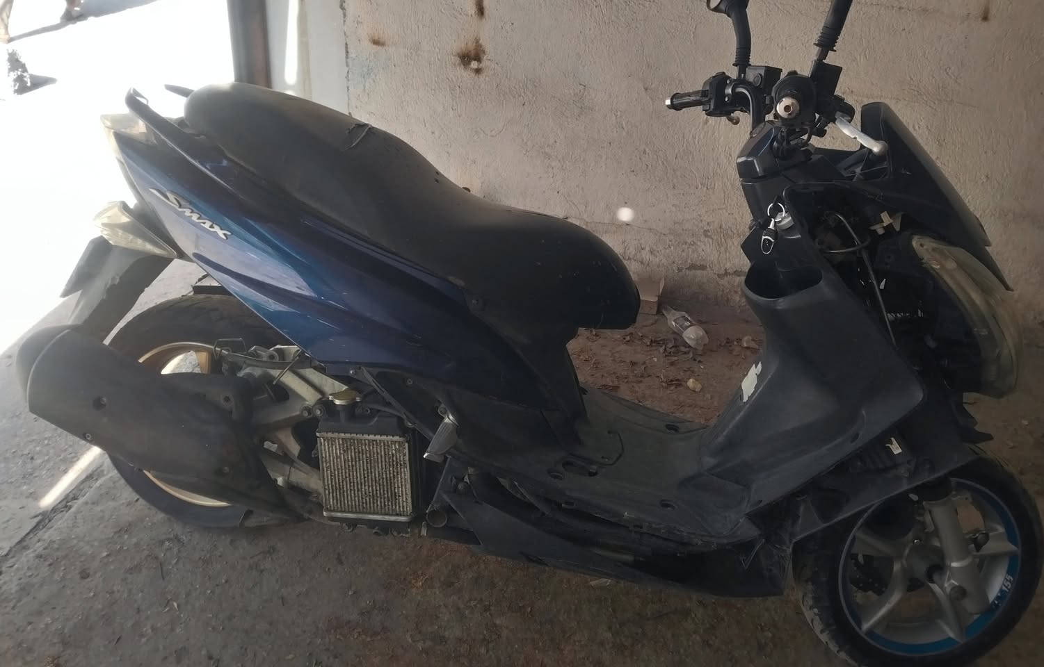 سلام عليكم  
ماجسته اس ياباني خطين بانزين 2018
السعر مليون و200 بيهه مجال 
العنوان بغداد الكراده
للتواصل ***********
