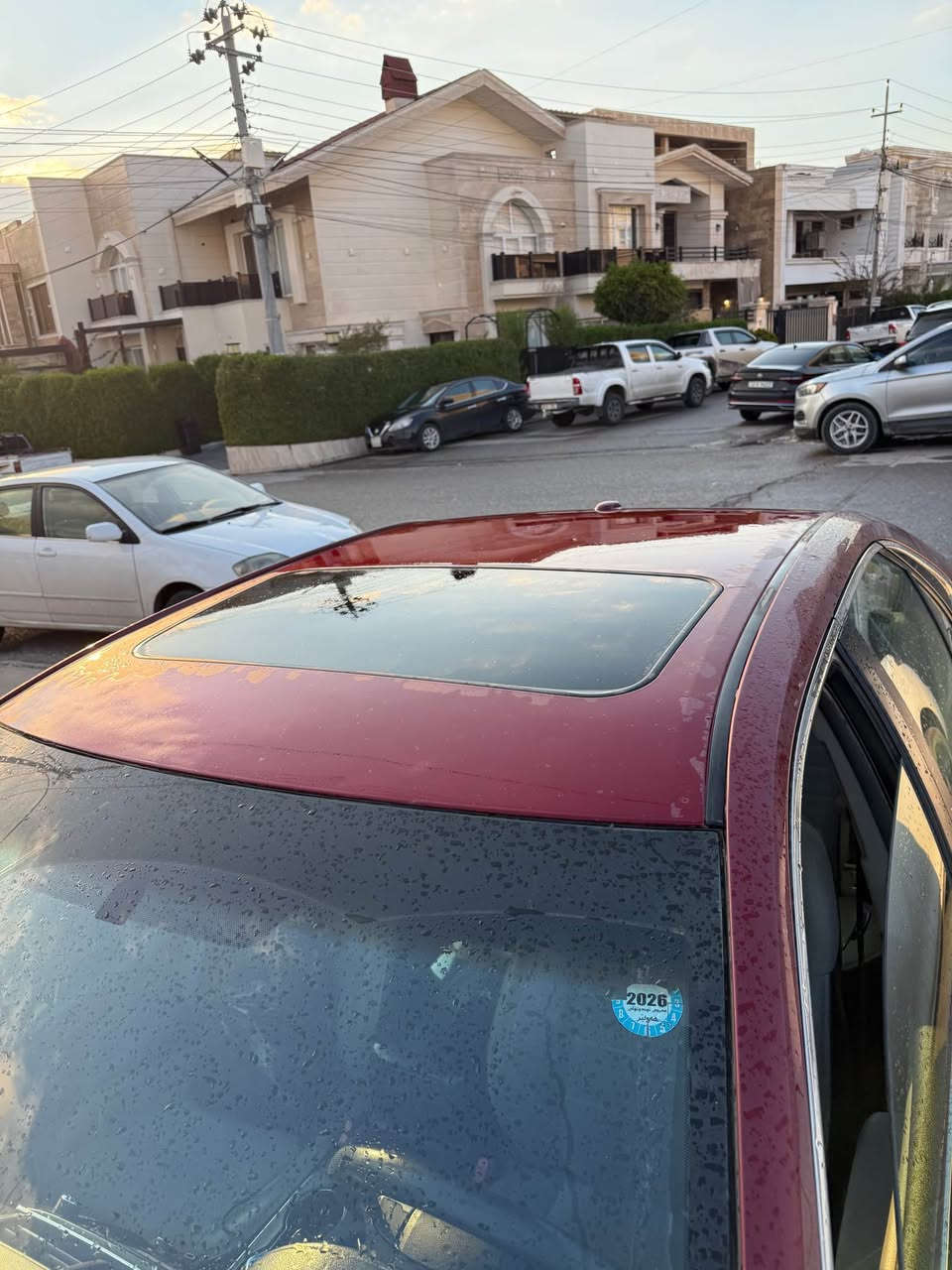 کامری ٢٠١٦ مارۆنی فوول مواسەفاتە دوو چاملغی پشتەوەی سبوغە بێ ژۆرێ و چاملغی پێشەوی لای سەکنی گۆڕاوە و بۆنیتی قۆپێکی هەیە سەیارەکە کەمێک تەزرەی هەیە و ١٧٨ رۆیشتوە زۆر پاکەو بێ تەقەو رەقەیە و سەنەوی و هەزەی نوێیە داوای ١٣٥ وەرەقەو معامەلەی لێ دەکەین بۆ زانیاری زیاتر پەویوەندی بکەن بە *********** أربيل, العراق
