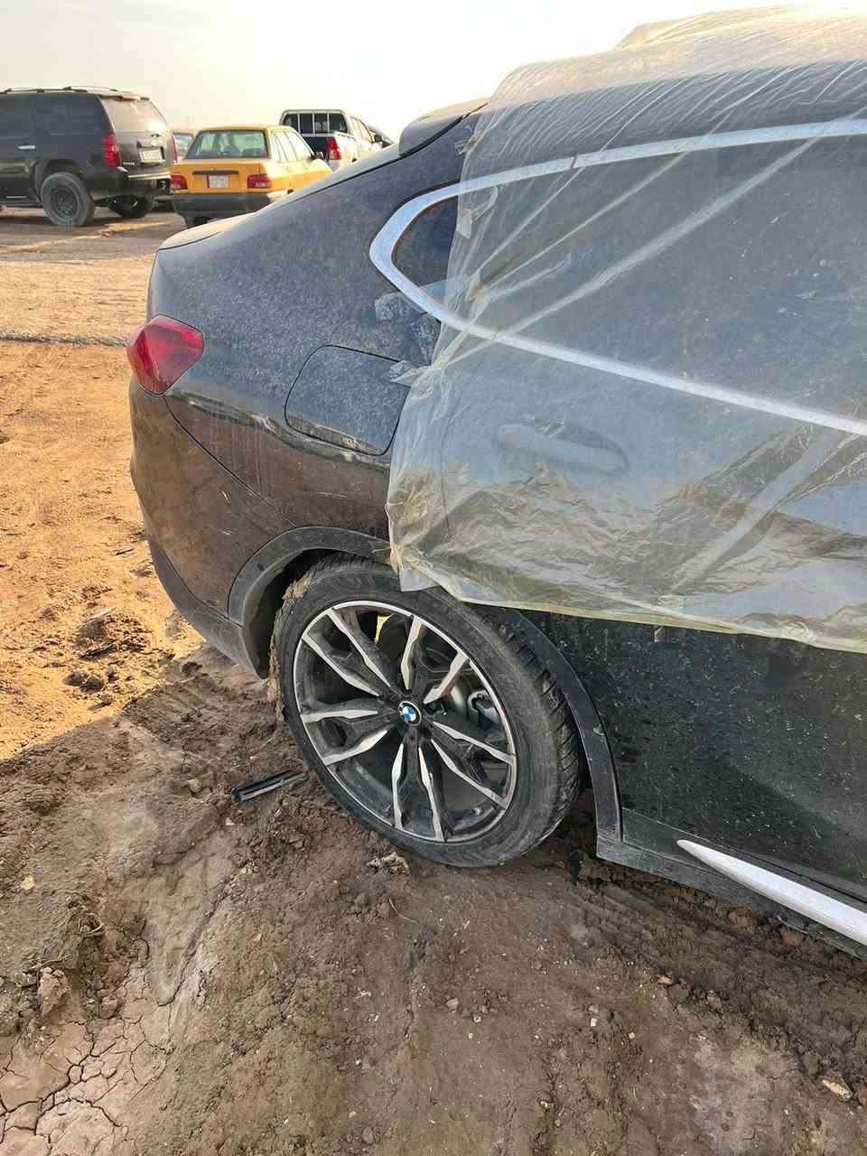 السلام عليكم الله يجفيكم شر الحوادث
Bm x4 2021
للبيع على حادثها السياره فول مواصفات للاستفسار الاتصال :***********
