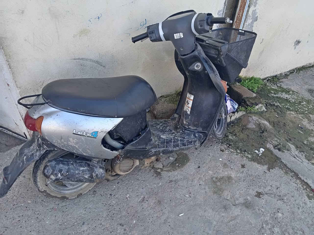 اخوان هذا الماطور ساسوكي مكينه مال بزون مشدوده علي الماطور شغال بس سحبو قليل رادلو تبديل اكلجات السعر 100 الستفسار اتصل بل رقم 📱 ***********
