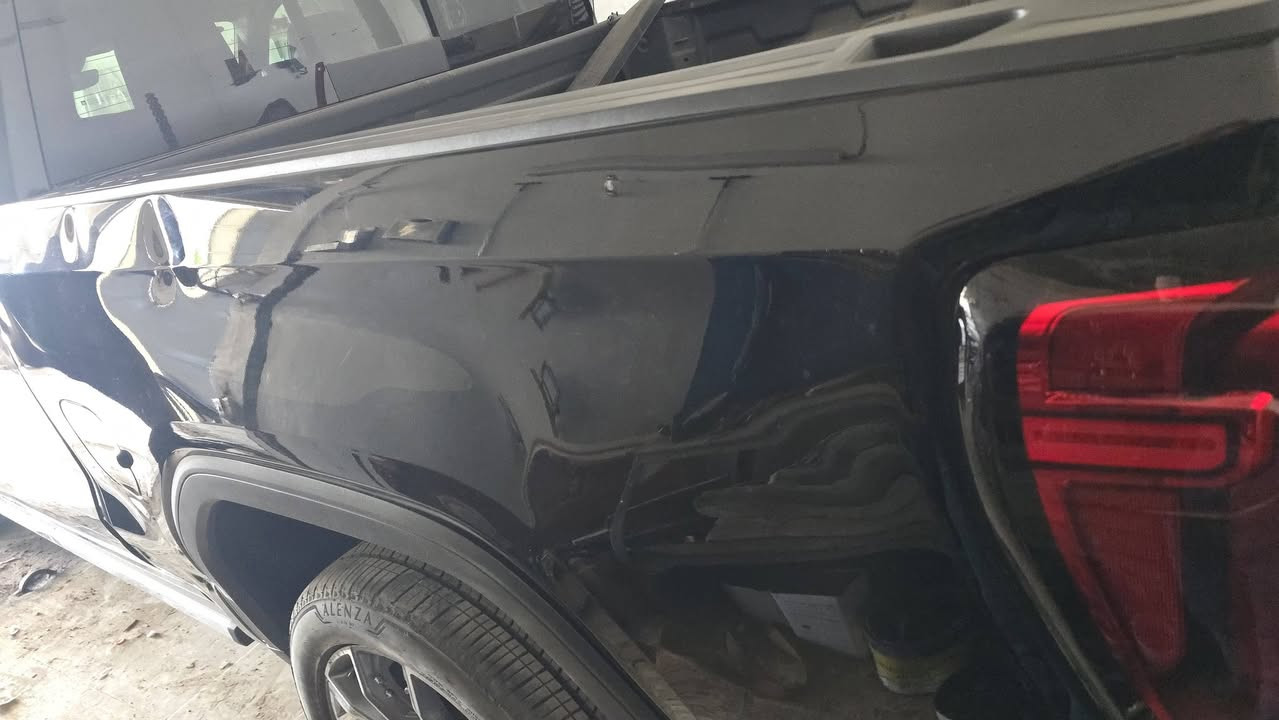 بدي سيرا 2024
قصير مع لباب 
بيه ضرر جهة اليمين
***********
