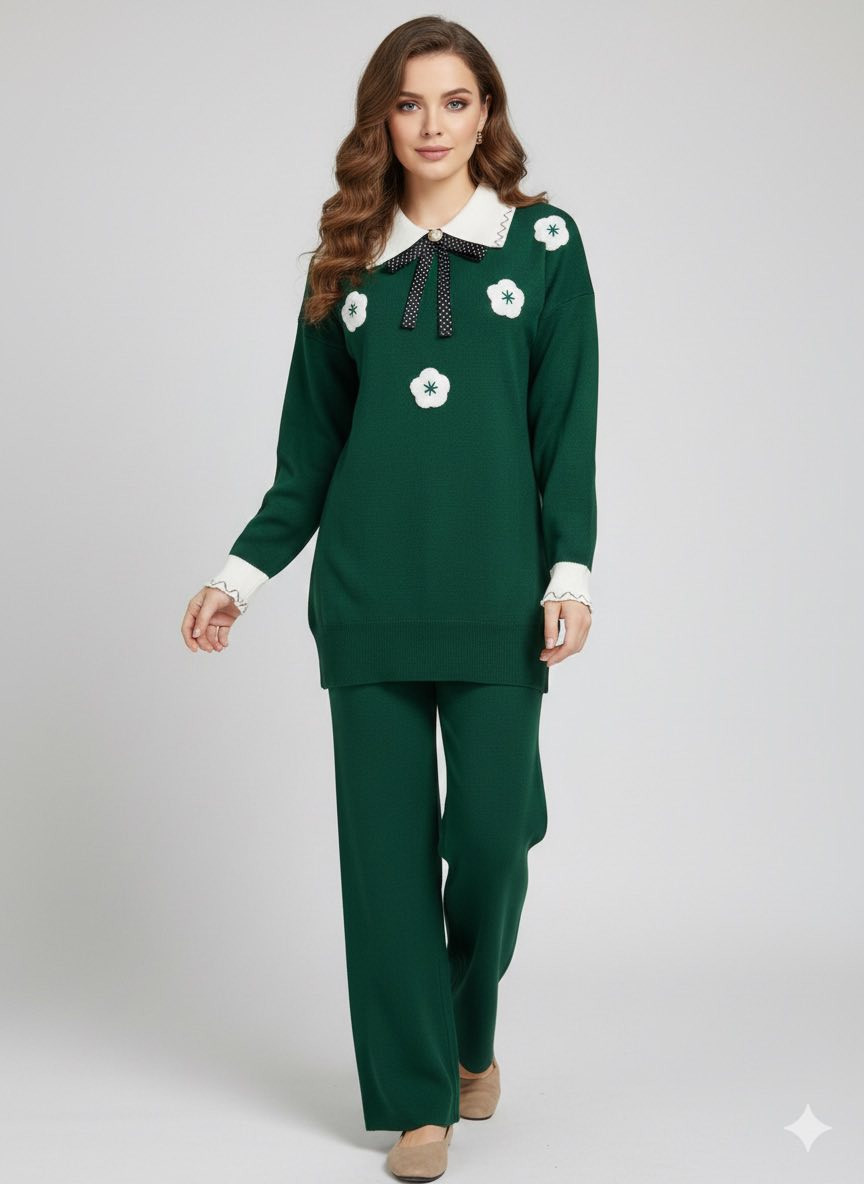 سوت - خامه تريكو 
السعر 20 ألف 
القياسات- فري سايز يلبس 38،40،42،44،46
التوصيل مجاني دخل النجف 
***********
