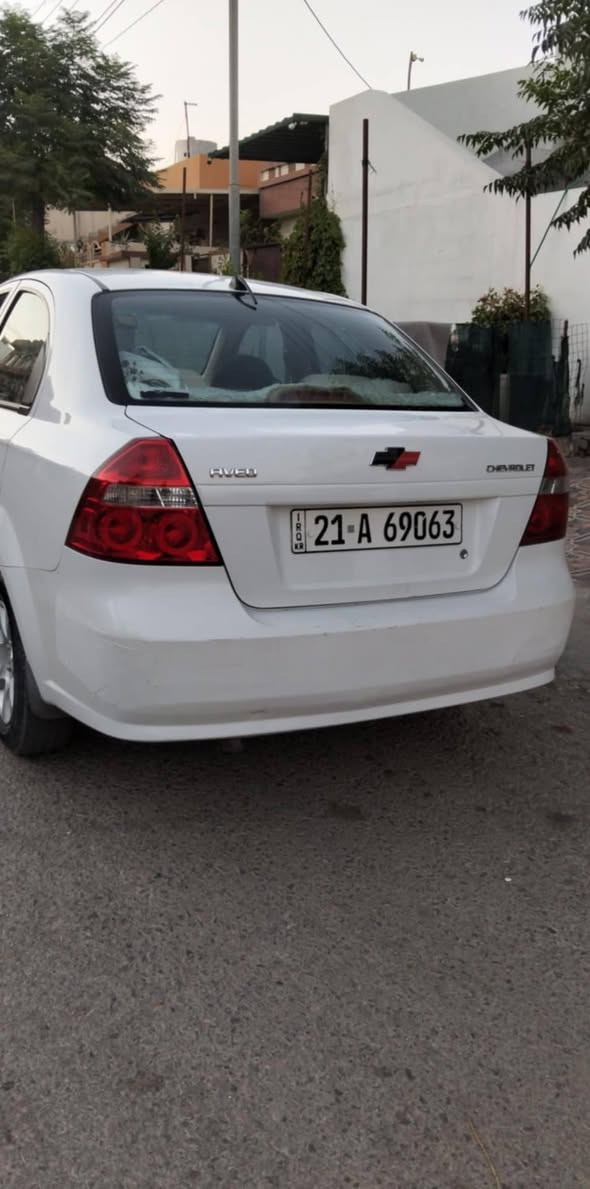 ئەڤیۆ 2009=63مەجال کەم =جەمجەماڵ 
کیرعادی کێرمەکینە کەورە 
سنەوی تازەیە 2029
بەناوخۆمانە سەیارکە تابلێی جوان
بێ بۆیاخە هیجی بیوەنیە
***********
***********وتساب
